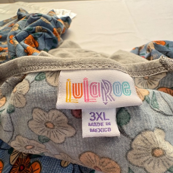 LuLaRoe Randy Gray Yellow White Red Floral Womens Top Shirt Size 3XL - Picture 7 of 9